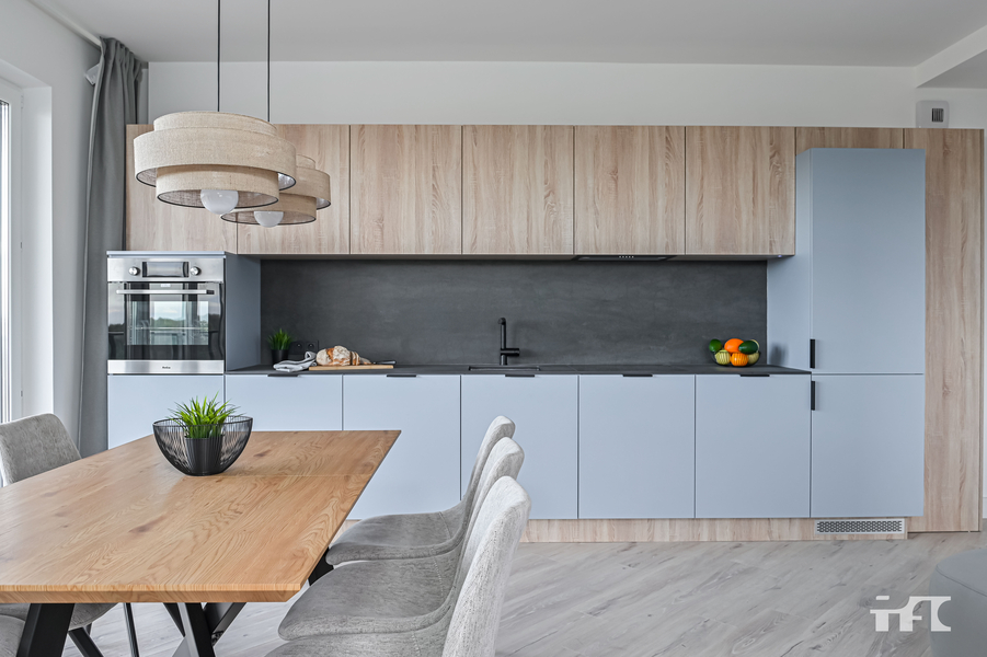 Zdjęcie na okładce dla IFC INDIVIDUAL FURNITURE CONCEPT PAWEŁ SZCZERBA - MEBLE NA WYMIAR